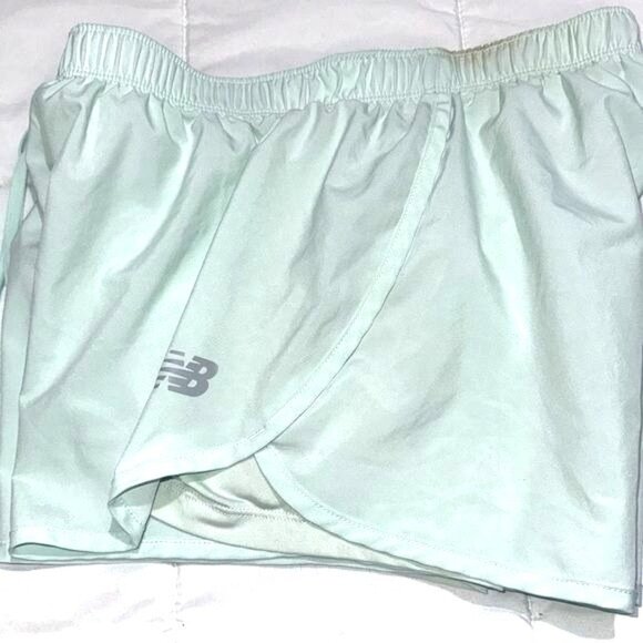 New Balance Womens Athletic Running Shorts Mint Green - Picture 6 of 8